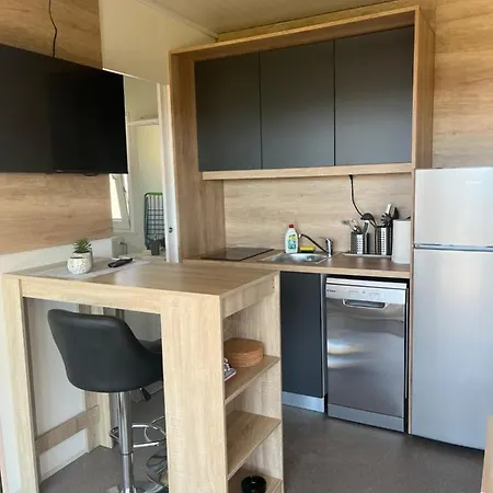 Mobile Homes Tina